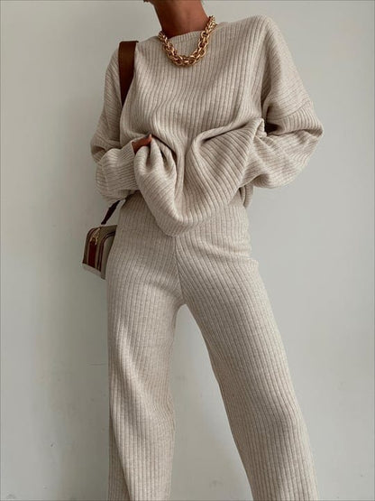 Striped knitted set