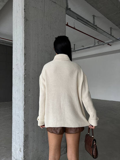 High neck knitted blouse