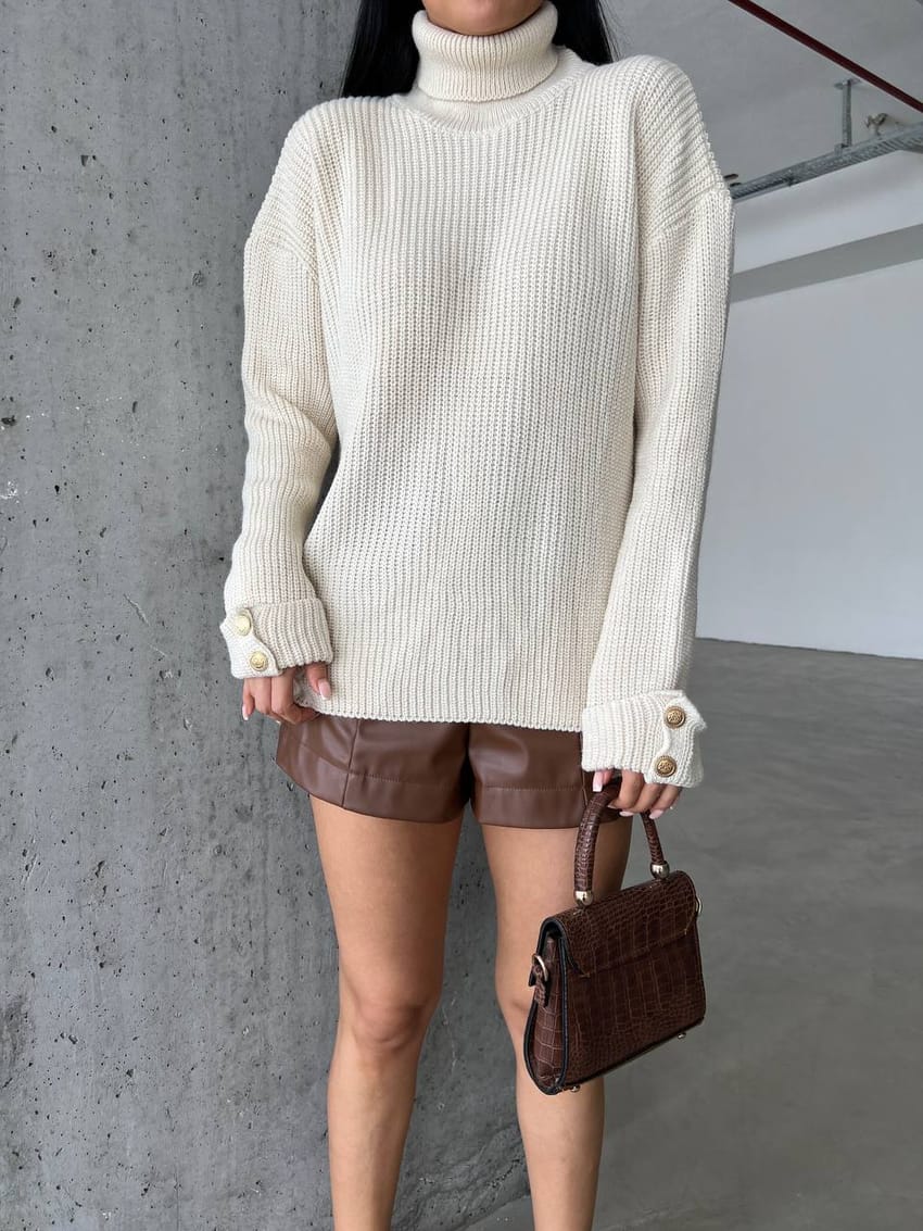 High neck knitted blouse