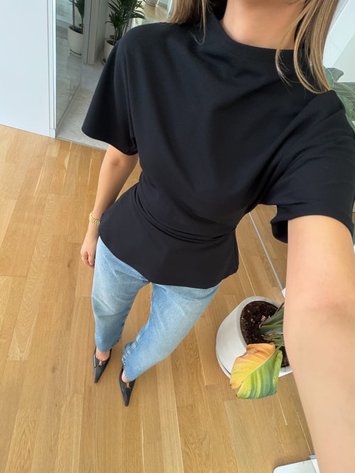 Black Muvvin T-shirt with Draped Sides -black