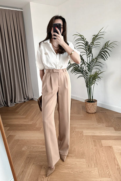 Wide-leg trouser with pleats