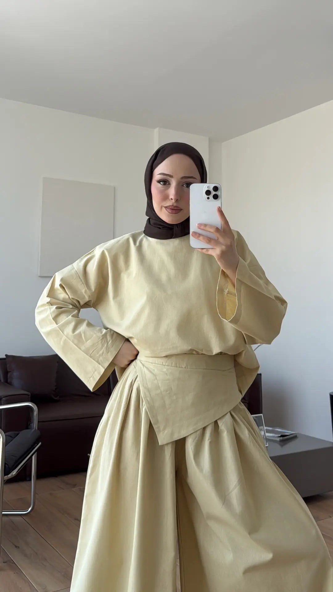 PIECE DETAILED LINEN SET - lime yellow