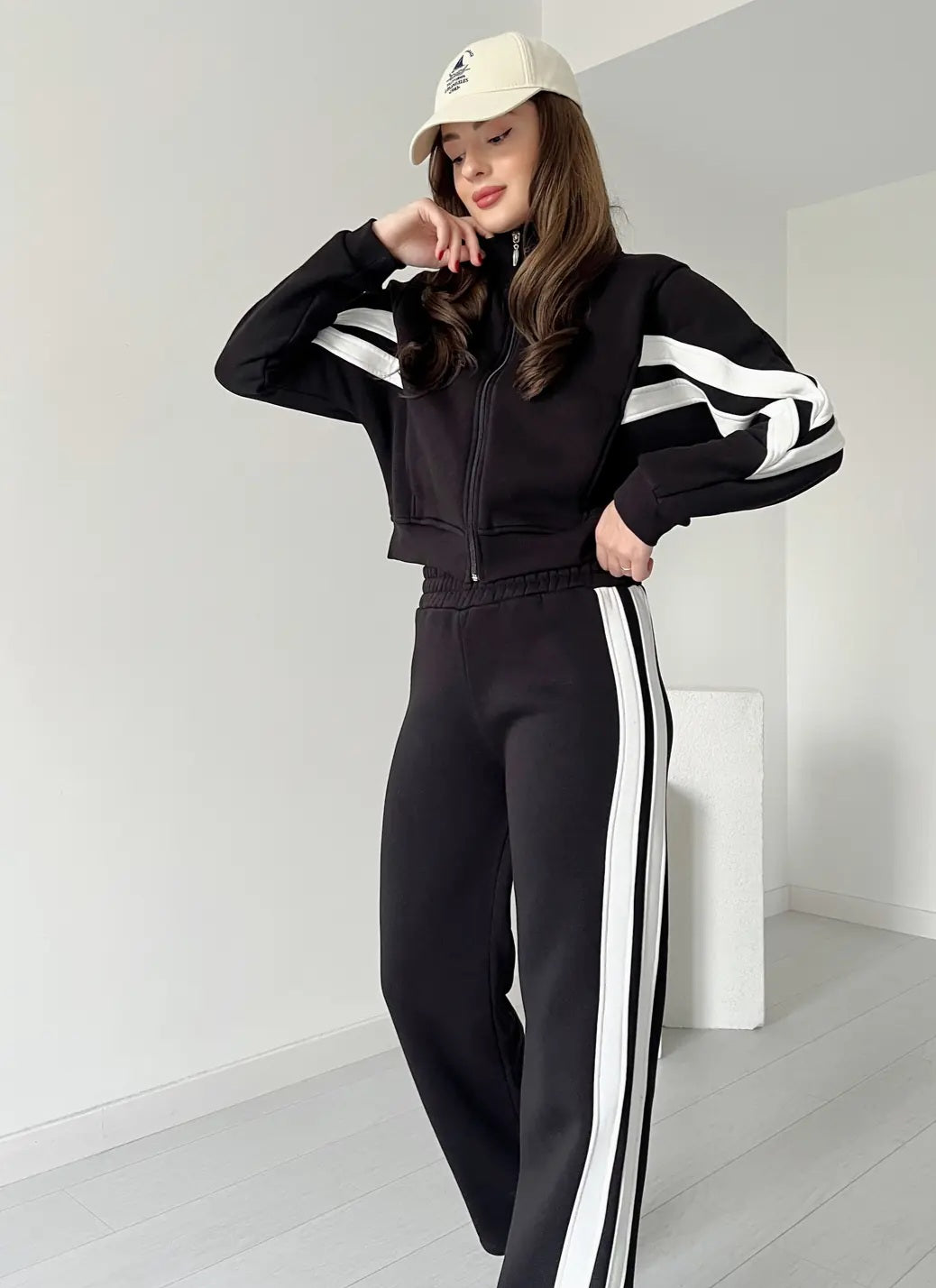 Zip-up Jacket with Sweatpants Fleece Tracksuit