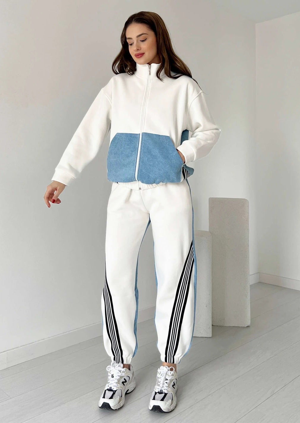 Contrast Fleece with jeans tracksuit