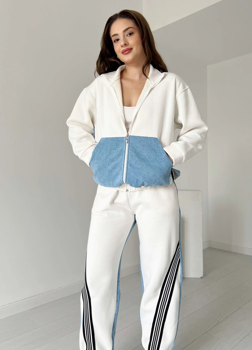 Contrast Fleece with jeans tracksuit