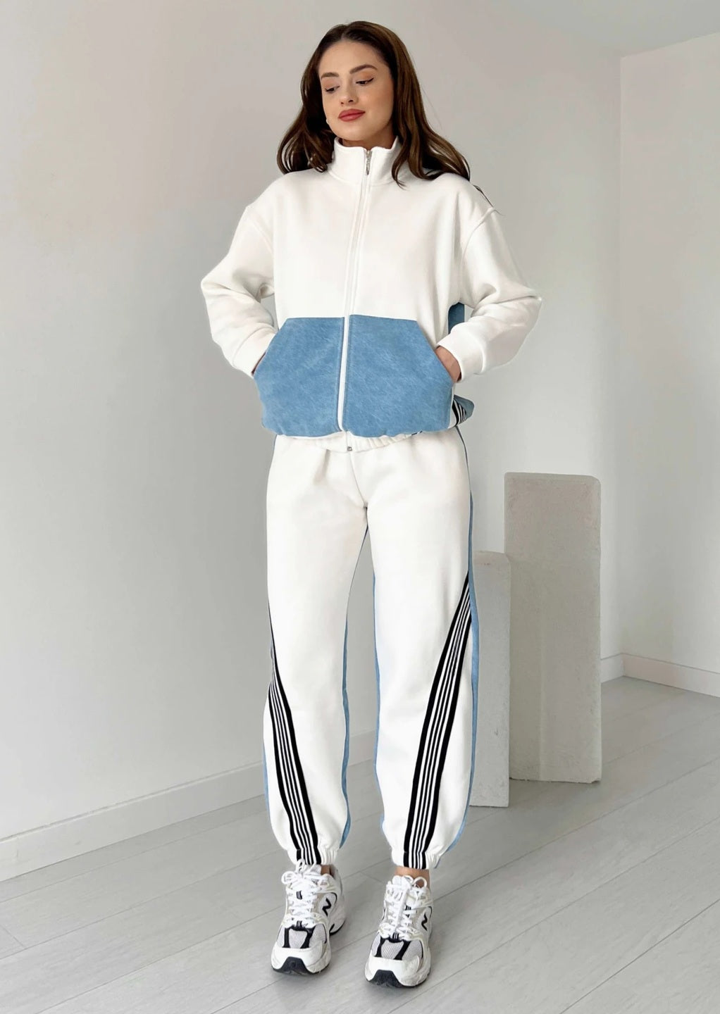 Contrast Fleece with jeans tracksuit