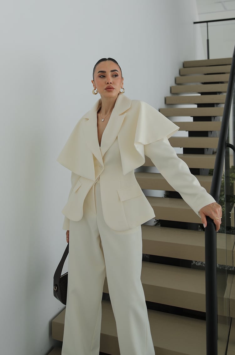 Jacket with removable cape suit - beige