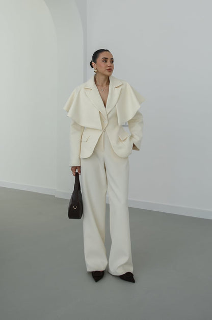 Jacket with removable cape suit - beige
