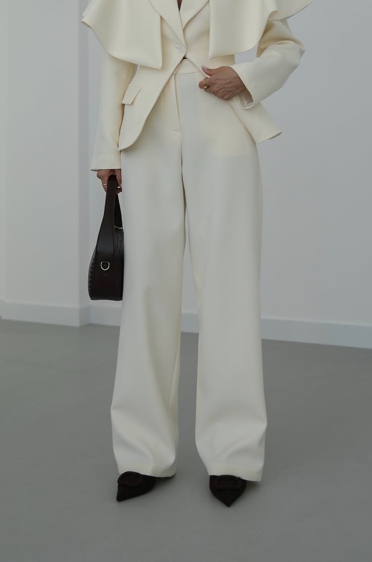 Jacket with removable cape suit - beige