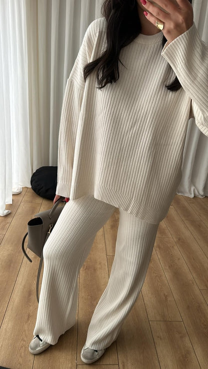 Striped knitted set