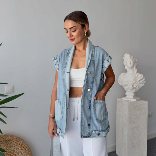 Jeans vest with snaps details