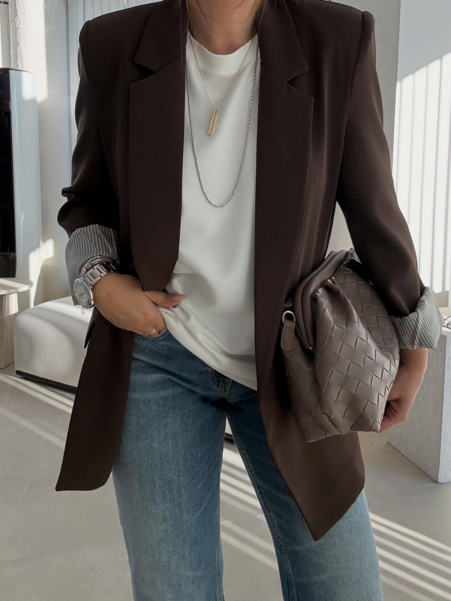 Oversized blazer with striped lining-brown