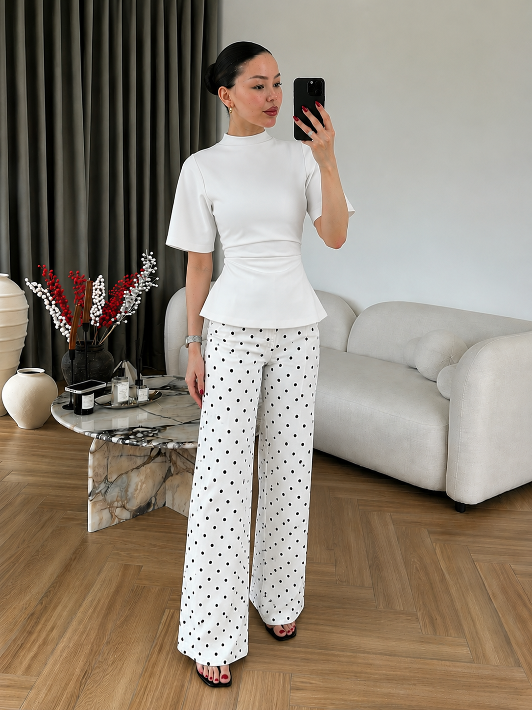 Black Muvvin T-shirt with Draped Sides-white