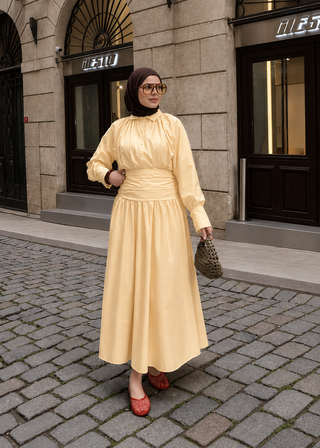 Waist-Fitting Premium Two-Piece Set - butter yellow