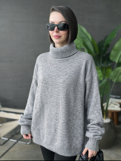 High-neck wool jumper
