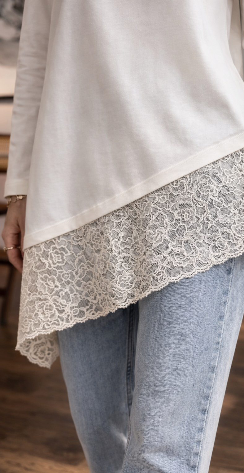 Oversized bias-cut blouse with lace details