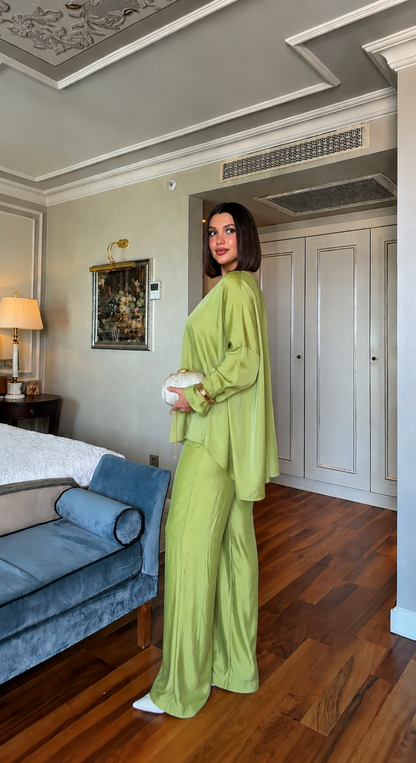 Oversized Batwing Top with Wide-Leg Pants chiffon Set