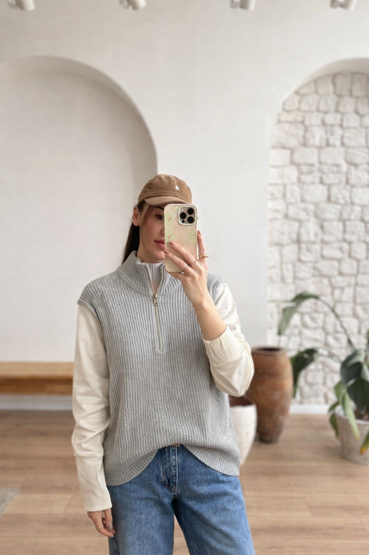 Zara knitted jumper with cotton sleeves