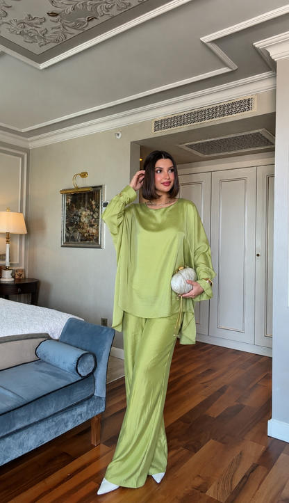 Oversized Batwing Top with Wide-Leg Pants chiffon Set