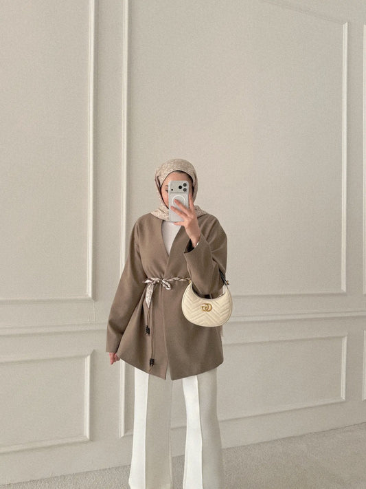 Oversized blazer with satin belt