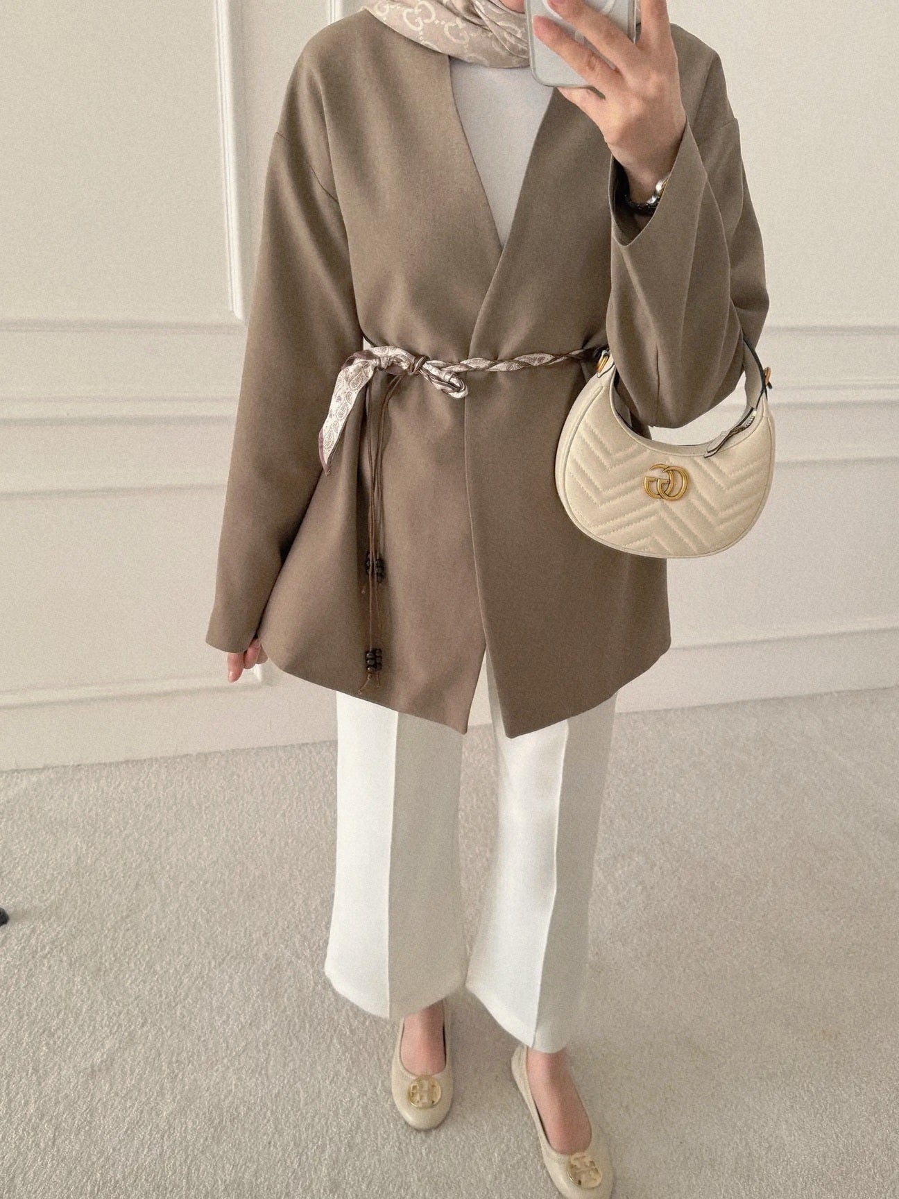 Oversized blazer with satin belt