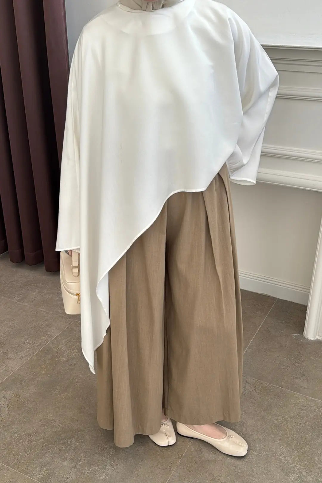 Zara model Asymmetrical Blouse