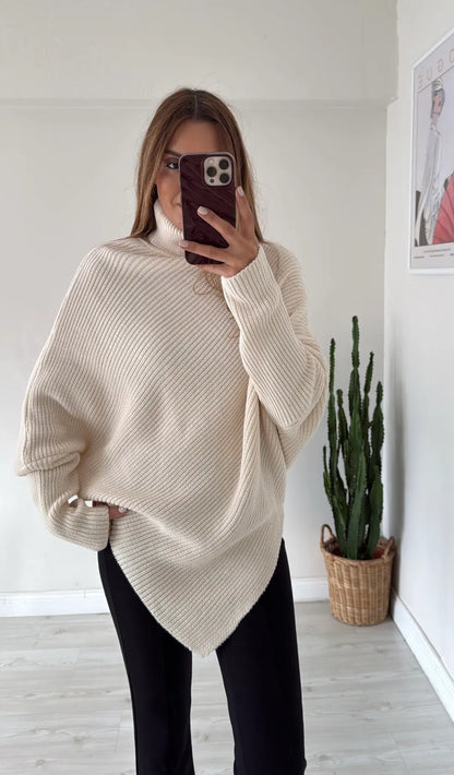 Belted wool high-neck