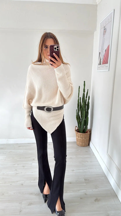Belted wool high-neck