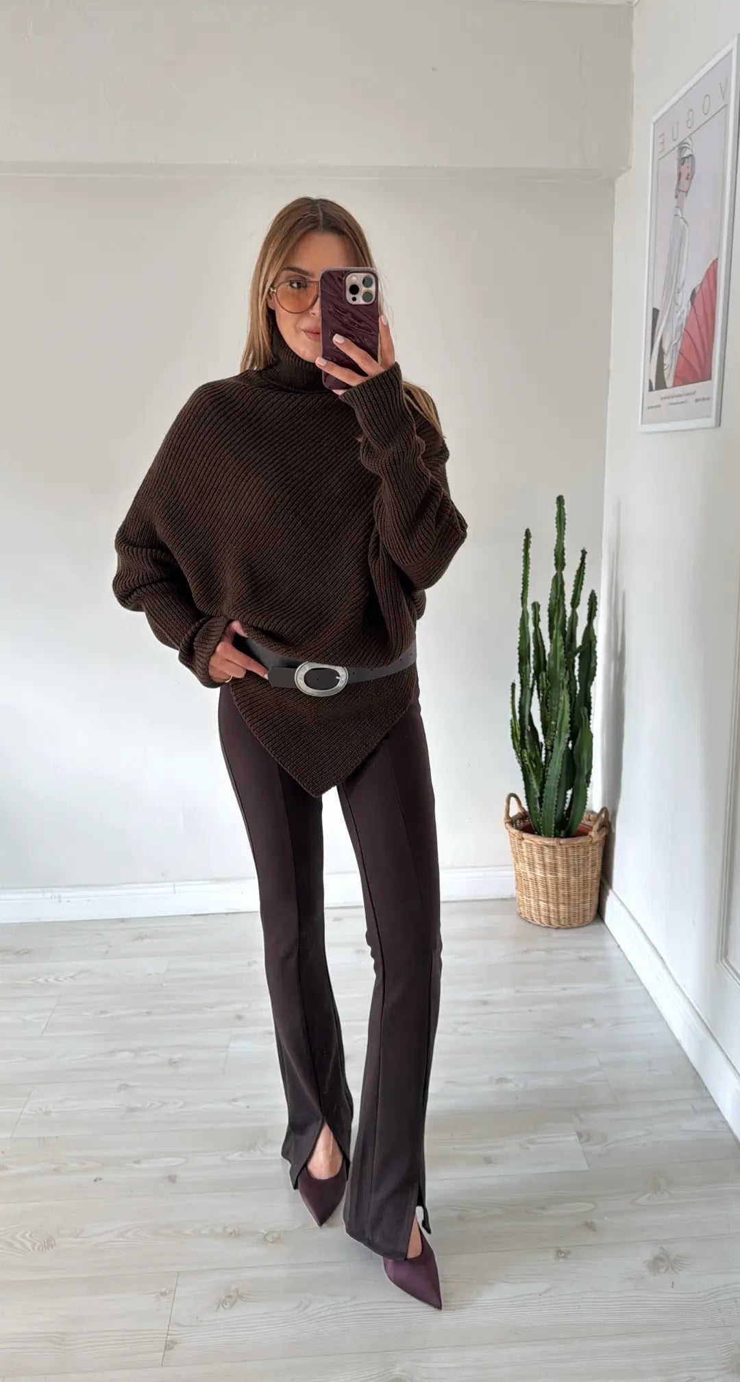 Belted wool high-neck