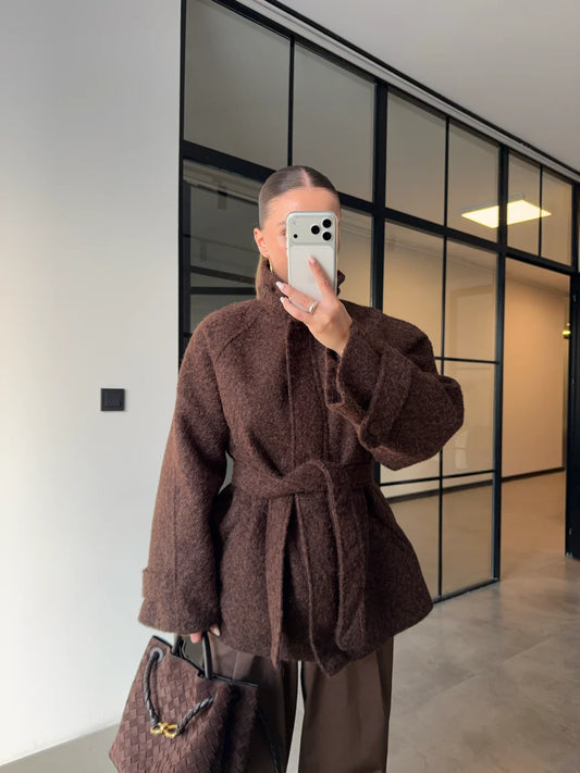 CASHMERE COAT WITH BUCKLE BELT