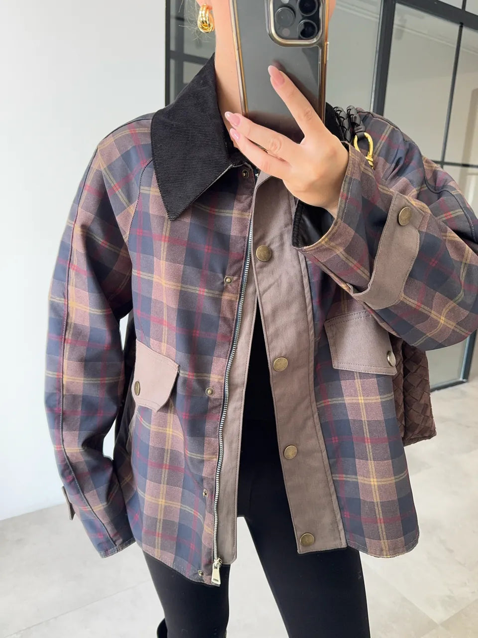 Checked waterproof jacket with courdroy collar