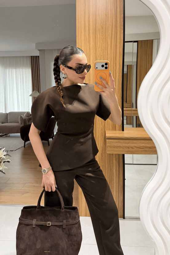 ASYMMETRICAL CUT BALLOON SLEEVE PREMIUM SET-BROWN