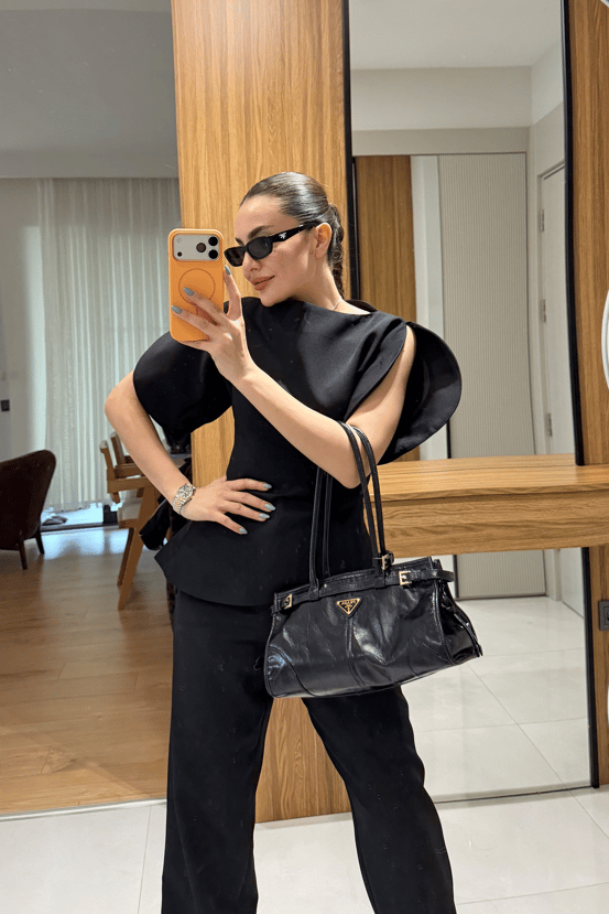 ASYMMETRICAL CUT BALLOON SLEEVE PREMIUM SET-BLACK