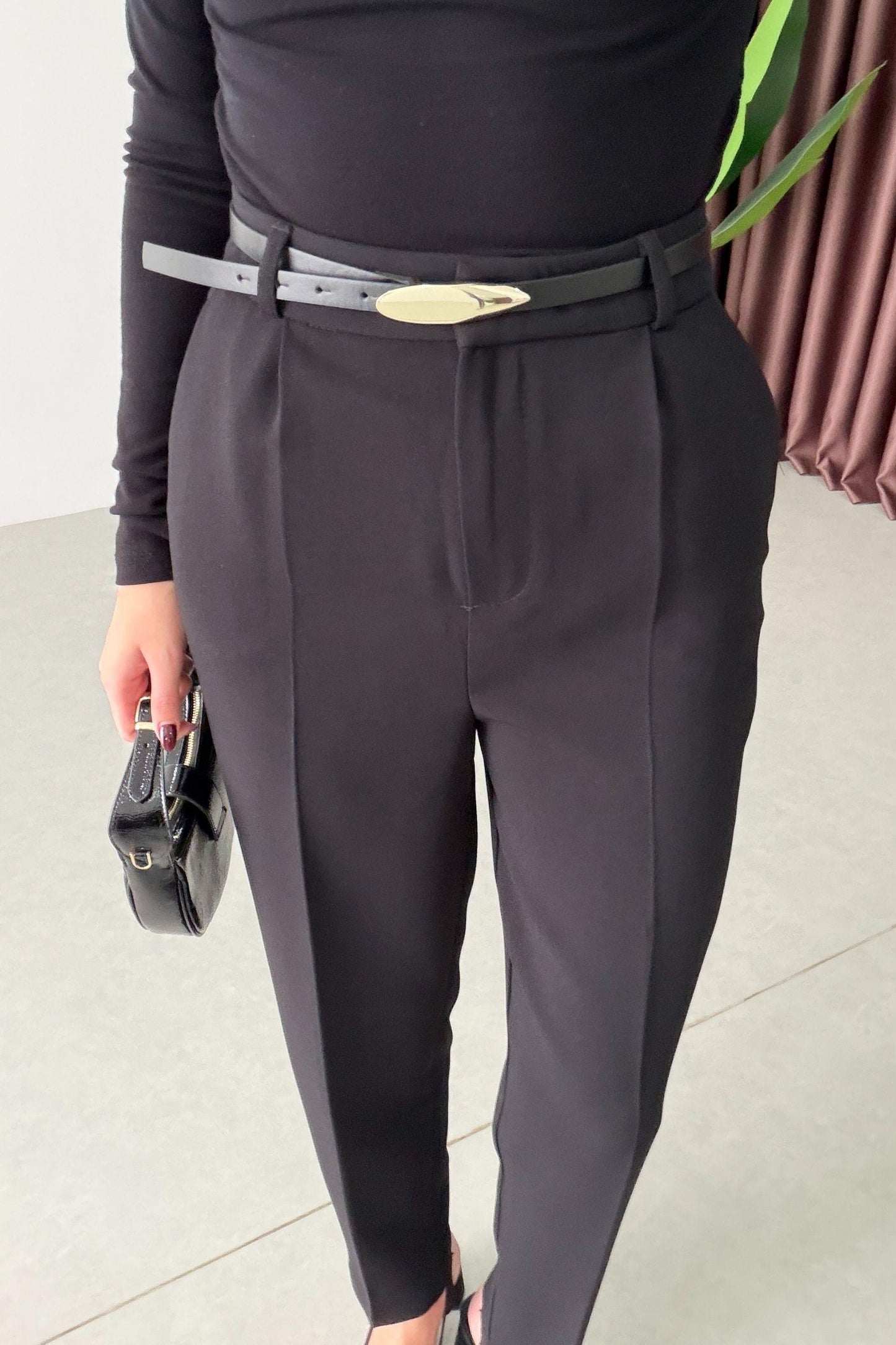 Black Crepe Fabric Belted Carrot Pants