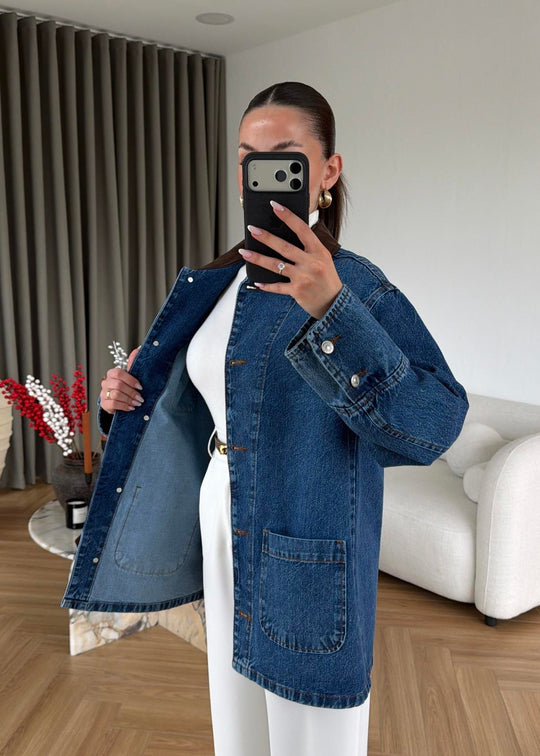Jeans jacket with leather collar