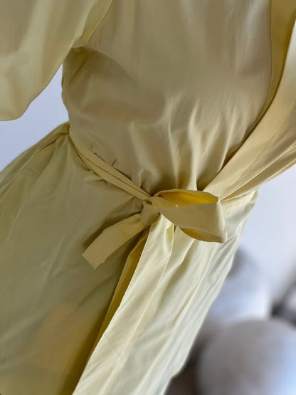 Buttonless Belted shirt (premium poplin)