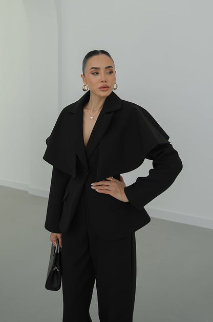 Jacket with removable cape suit -black