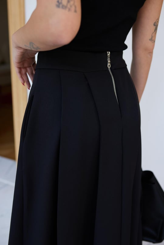 Pleated midi skirt