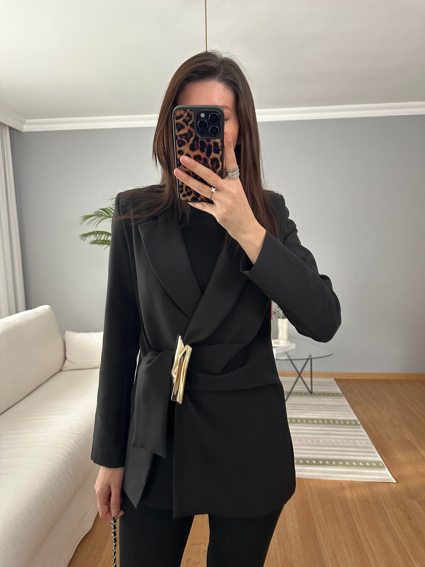 fitted waist a golden buckle detail double-breasted blazer  front fastening with a hidden snap button and tie - black