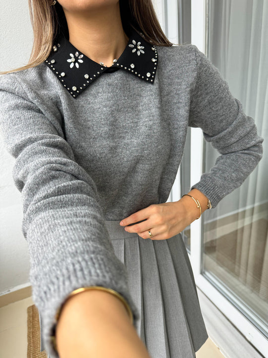 Studded collar knitted blouse